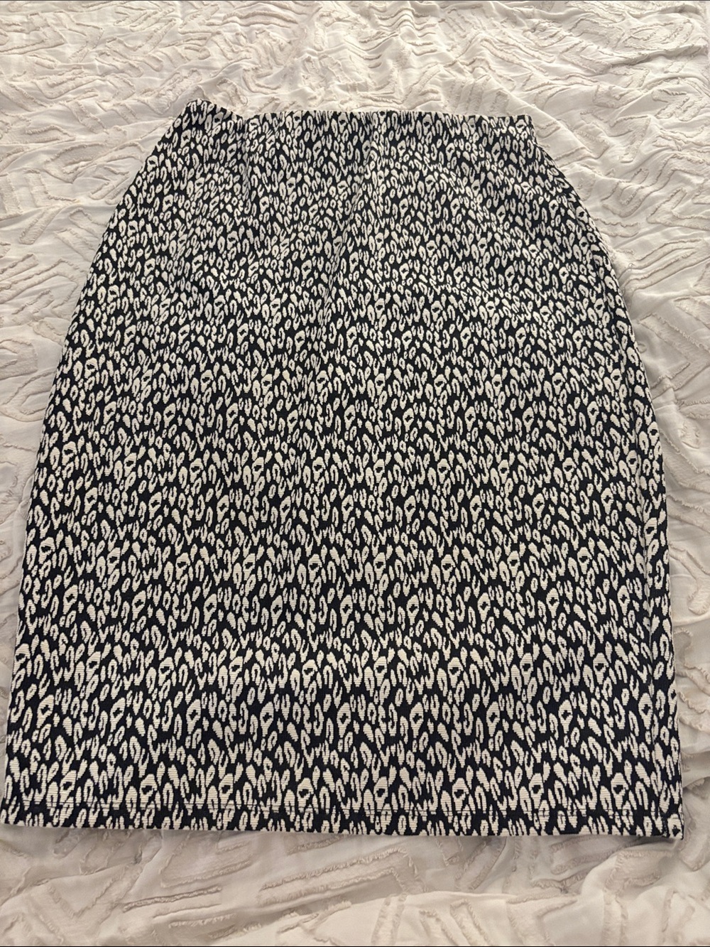 Marks & Spencer Black and White leopard animal Patterned Pencil Skirt stretchy